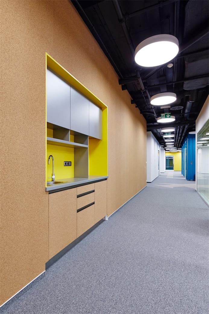 辦公空間,辦公室設計,科技公司辦公室設計,現代風格辦公室,在線旅行社