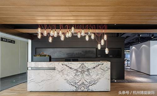 大氣又有情懷的工業風辦公室裝修設計，簡直帥呆了